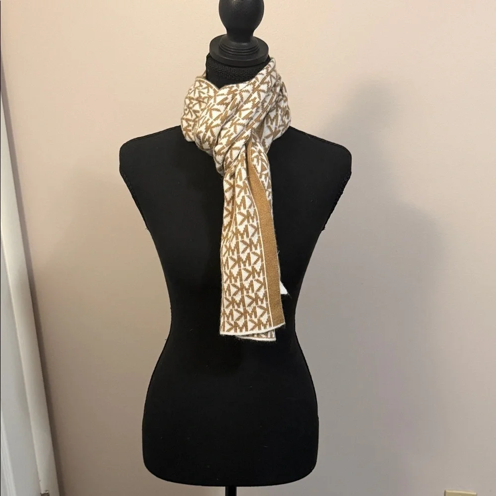 Michael Kors stylish scarf